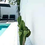 Atico, Luxury Pool Daire *
