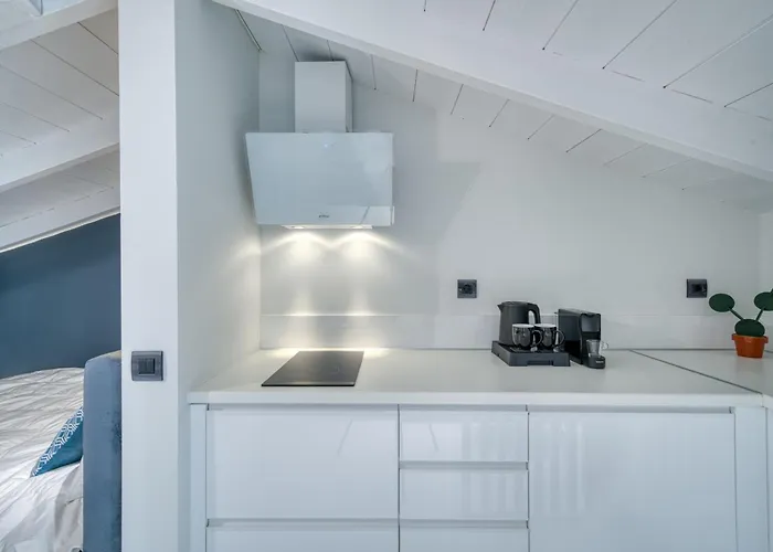 Atico, Luxury Pool Apartman